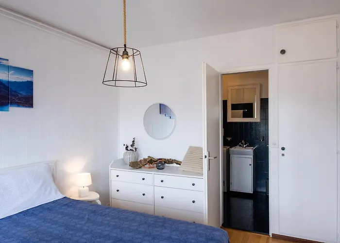 Lugano Boat Apartment